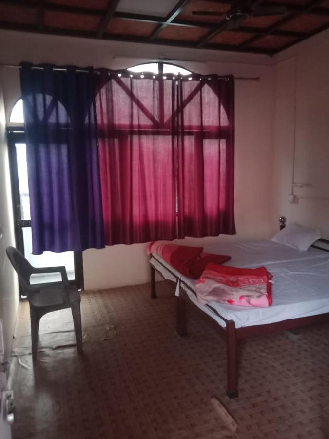 רישיקש Anna Hostel Tapovan מראה חיצוני תמונה