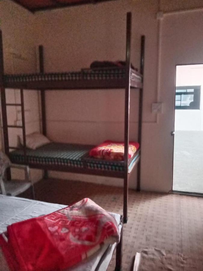 רישיקש Anna Hostel Tapovan מראה חיצוני תמונה