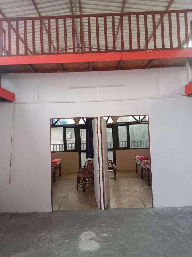 רישיקש Anna Hostel Tapovan מראה חיצוני תמונה