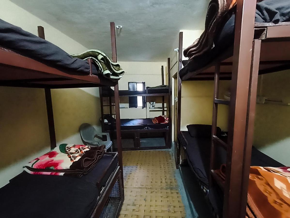 רישיקש Anna Hostel Tapovan מראה חיצוני תמונה